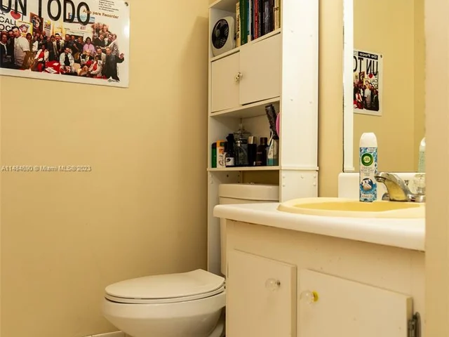 101 SW 132nd Way # 304J, Pembroke Pines FL 33027