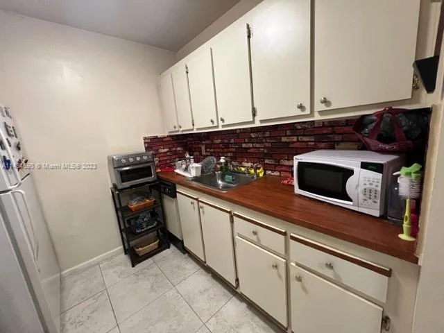 101 SW 132nd Way # 304J, Pembroke Pines FL 33027