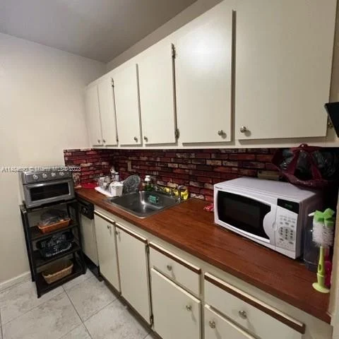 101 SW 132nd Way # 304J, Pembroke Pines FL 33027