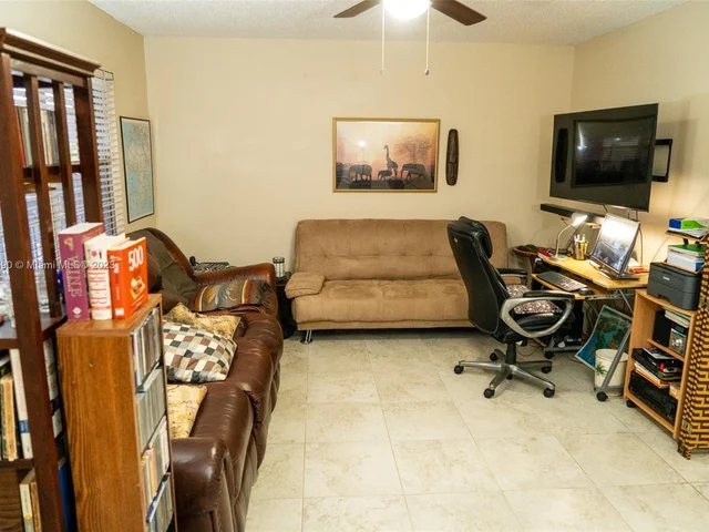 101 SW 132nd Way # 304J, Pembroke Pines FL 33027