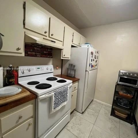 101 SW 132nd Way # 304J, Pembroke Pines FL 33027