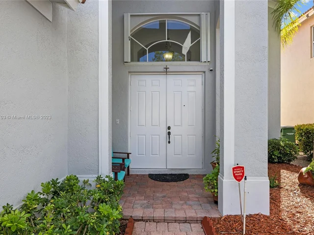 3742 NE 13th St, Homestead FL 33033