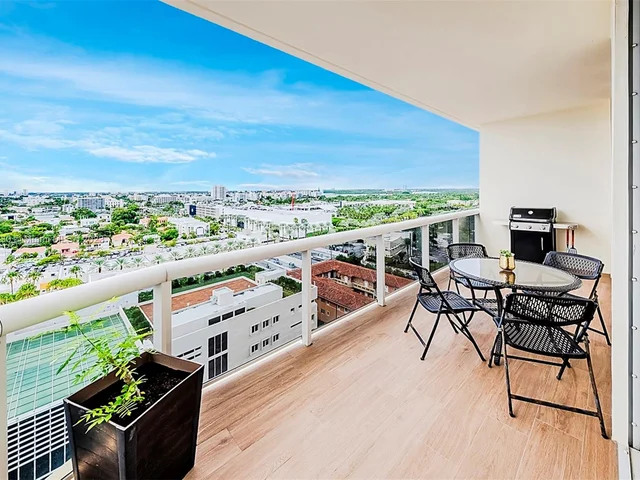 9559 Collins Ave, Surfside FL 33154