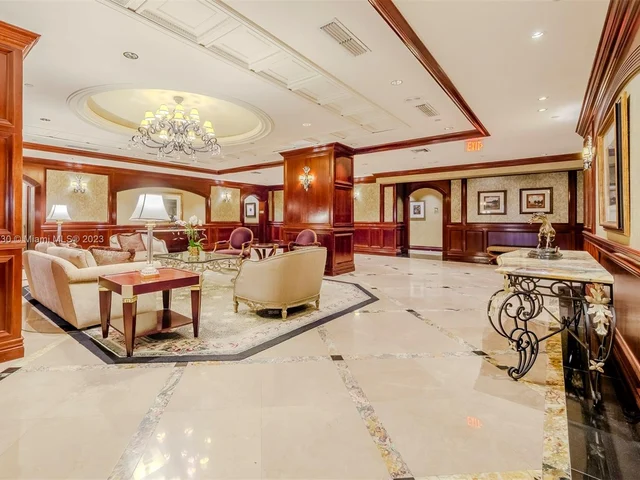 9559 Collins Ave, Surfside FL 33154