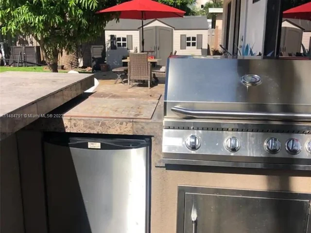 3819 Garfield St, Hollywood FL 33021