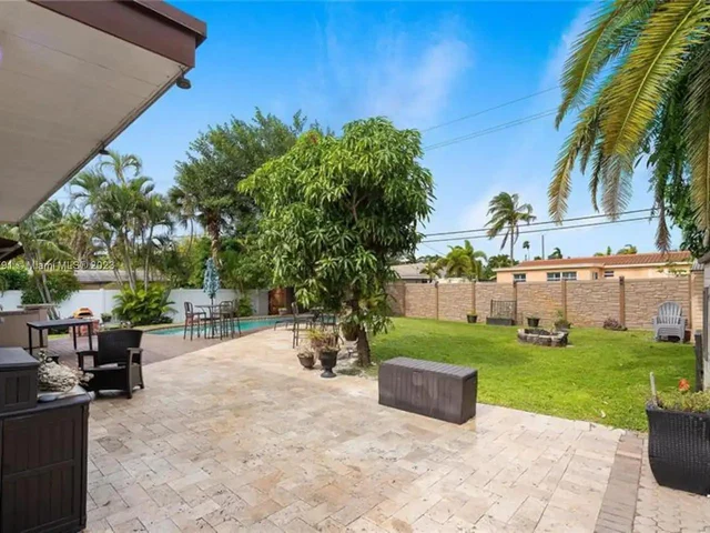 3819 Garfield St, Hollywood FL 33021