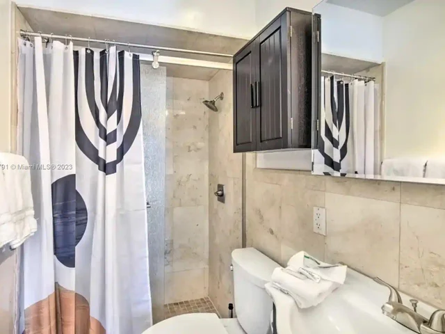 3819 Garfield St, Hollywood FL 33021