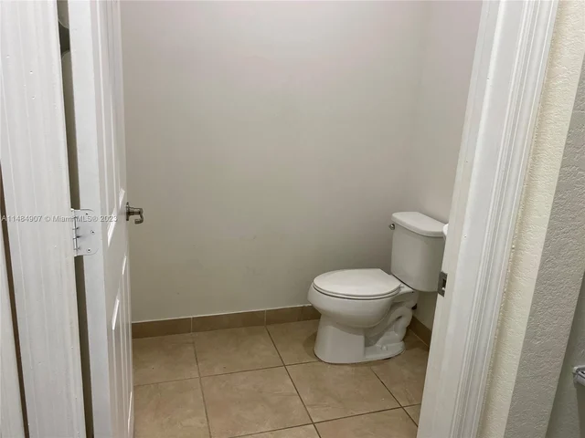 3420 W 92nd Pl, Hialeah FL 33018