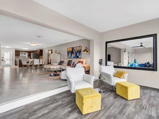 701 NE Harbour Ter # 205, Boca Raton FL 33431