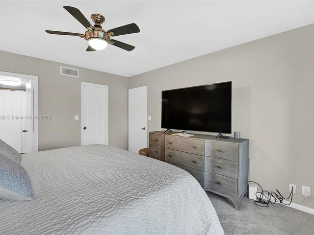 701 NE Harbour Ter # 205, Boca Raton FL 33431