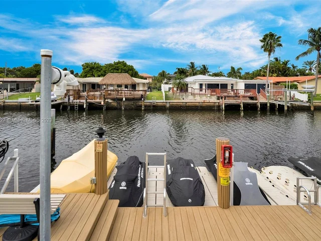 701 NE Harbour Ter # 205, Boca Raton FL 33431