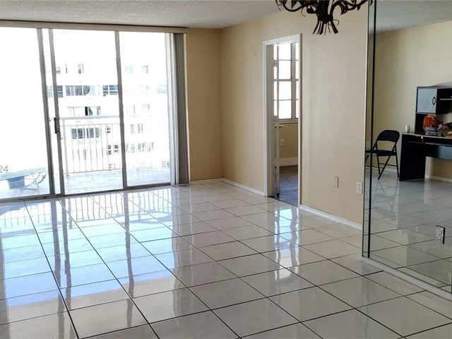 18041 Biscayne Blvd # 1902, Aventura FL 33160