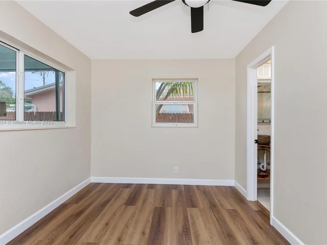 1507 Harding St, Hollywood FL 33020