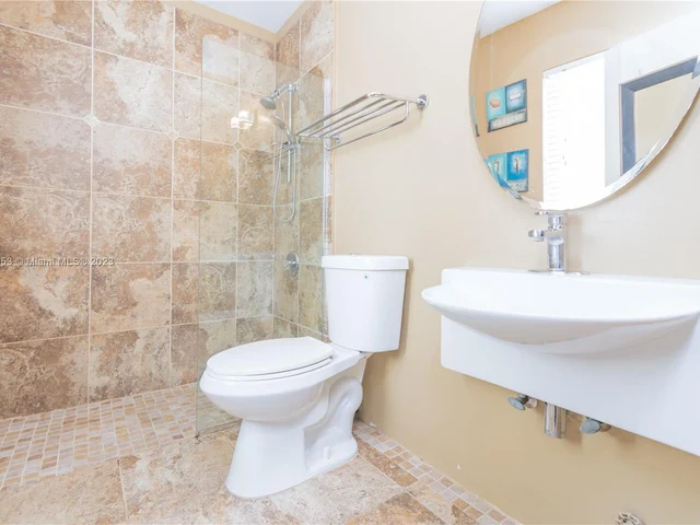 1337 Euclid Ave # 207, Miami Beach FL 33139