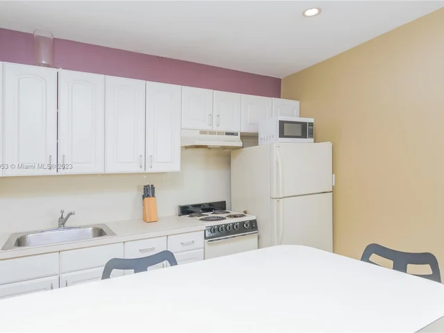 1337 Euclid Ave # 207, Miami Beach FL 33139