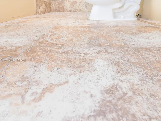 1337 Euclid Ave # 207, Miami Beach FL 33139