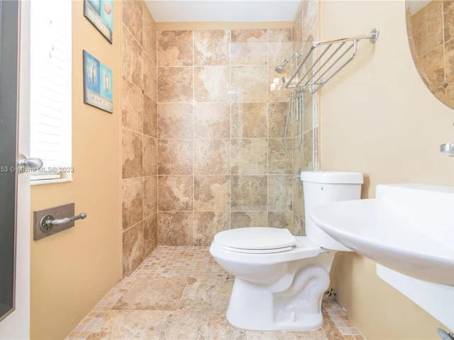 1337 Euclid Ave # 207, Miami Beach FL 33139