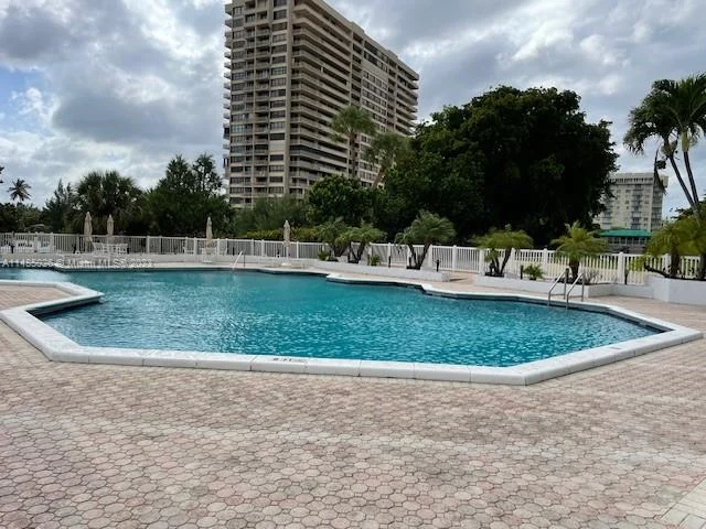 11111 Biscayne Blvd # 1I, Miami FL 33181