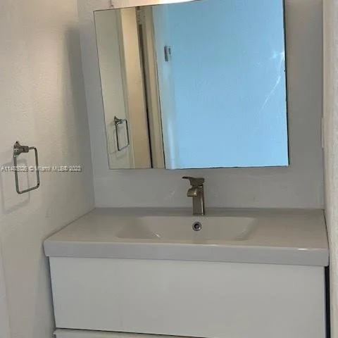 11111 Biscayne Blvd # 1I, Miami FL 33181