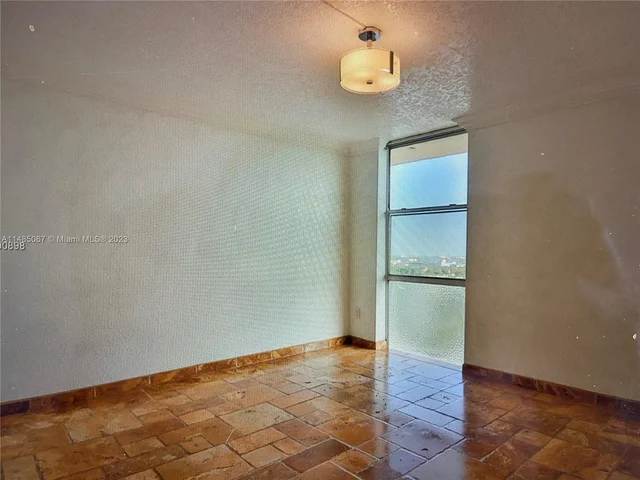 2350 NE 135th St # 1503, North Miami FL 33181