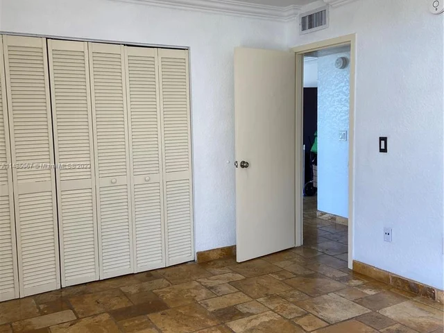 2350 NE 135th St # 1503, North Miami FL 33181