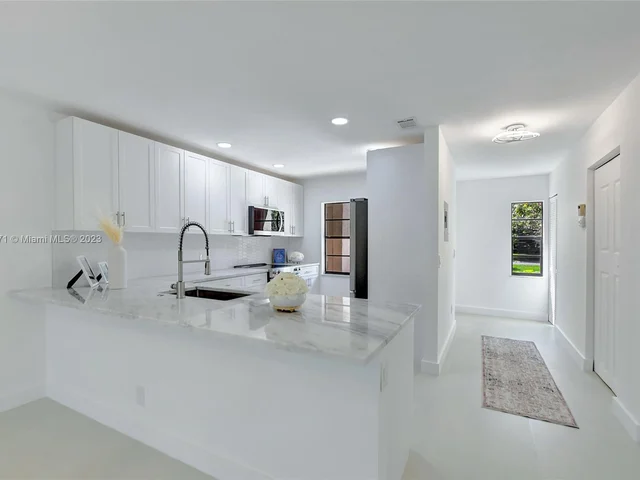 9264 Vista Del Lago, Boca Raton FL 33428