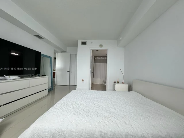 1861 NW S River Dr # 2507, Miami FL 33125