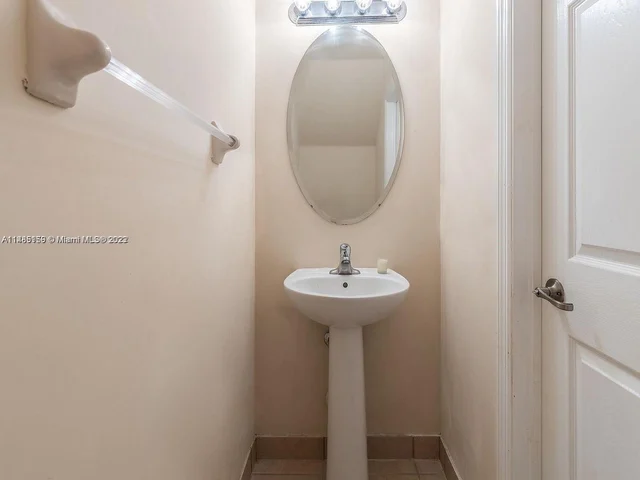 112 SE 28th Ter # 13, Homestead FL 33033