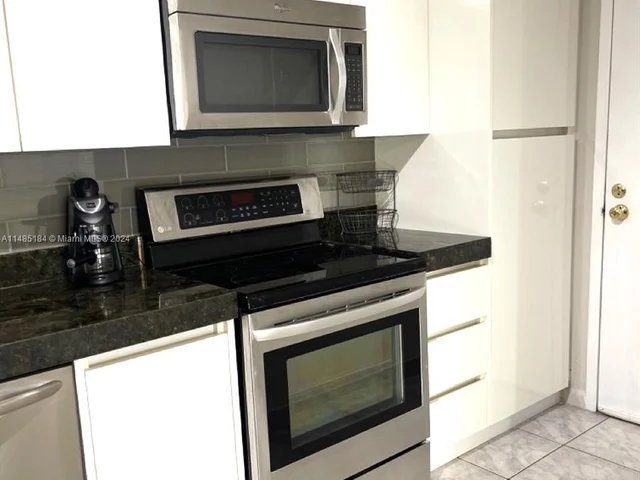 100 Golden Isles Dr # 909, Hallandale Beach FL 33009