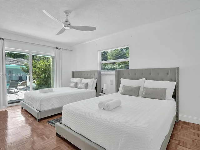 4020 NW 101st Dr, Coral Springs FL 33065