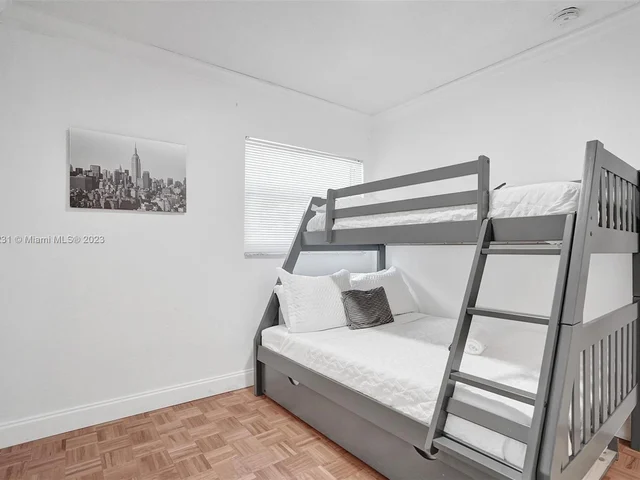 4020 NW 101st Dr, Coral Springs FL 33065