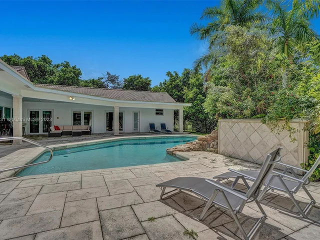 4020 NW 101st Dr, Coral Springs FL 33065