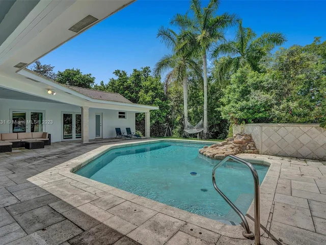 4020 NW 101st Dr, Coral Springs FL 33065