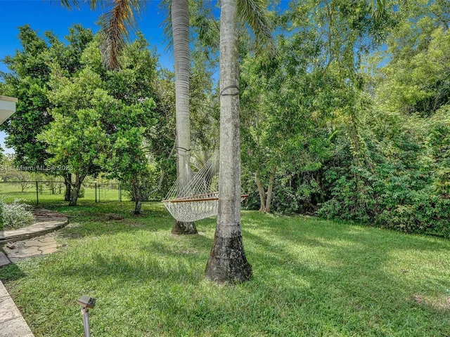 4020 NW 101st Dr, Coral Springs FL 33065