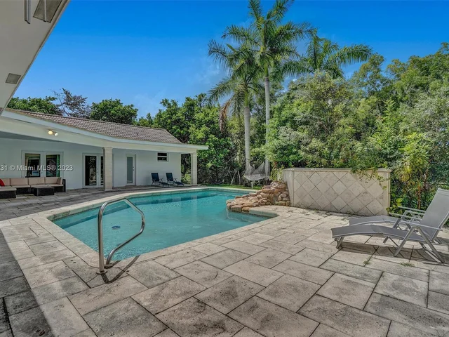 4020 NW 101st Dr, Coral Springs FL 33065