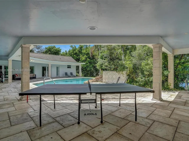 4020 NW 101st Dr, Coral Springs FL 33065