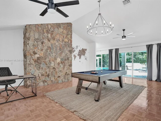 4020 NW 101st Dr, Coral Springs FL 33065