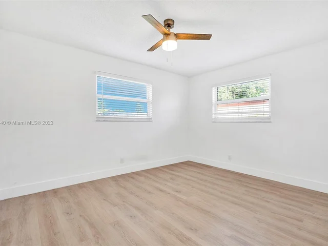 611 SW 11th Dr, Deerfield Beach FL 33441