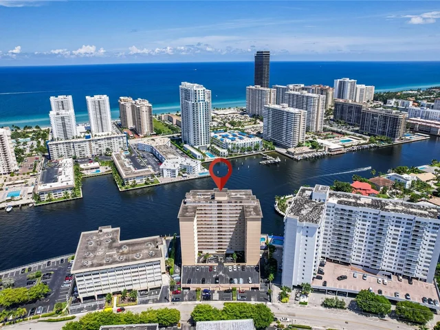 121 Golden Isles Dr # 607, Hallandale Beach FL 33009