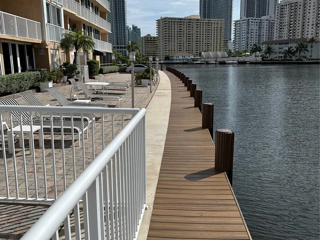 121 Golden Isles Dr # 607, Hallandale Beach FL 33009