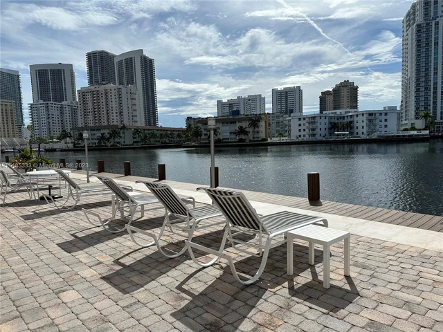 121 Golden Isles Dr # 607, Hallandale Beach FL 33009