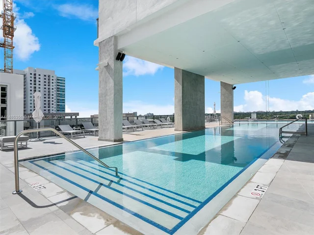 239 SW 9 # 2003, Miami FL 33130