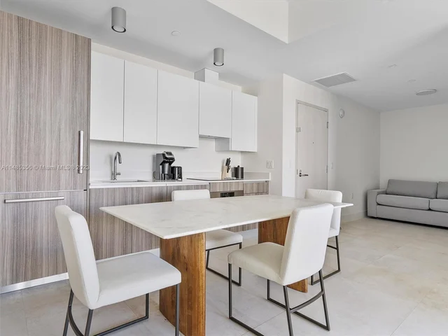 239 SW 9 # 2003, Miami FL 33130