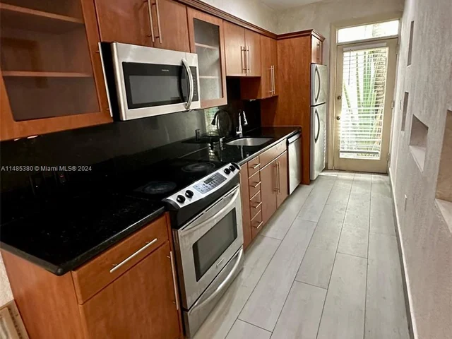 934 16th St # 5, Miami Beach FL 33139