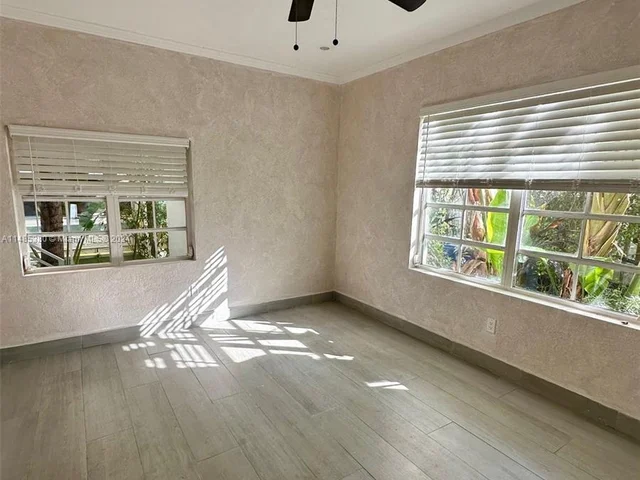 934 16th St # 5, Miami Beach FL 33139