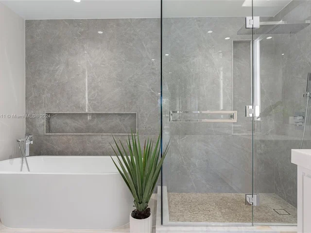 200 SE Mizner Blvd # 406, Boca Raton FL 33432