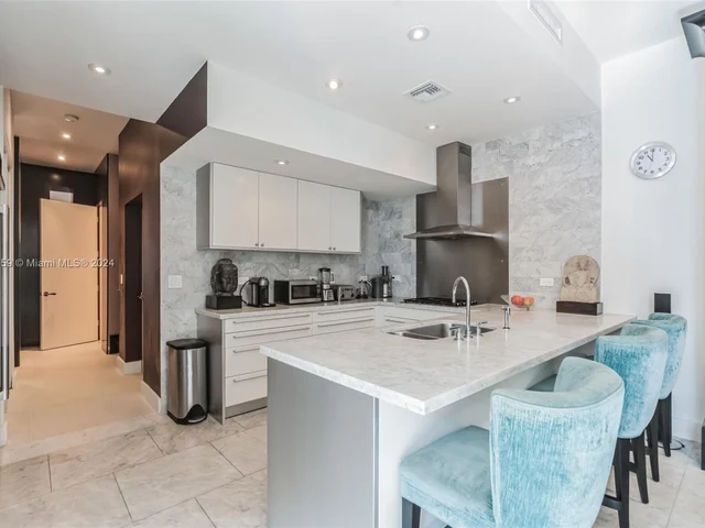 215 Water Way # 215, Miami Beach FL 33141