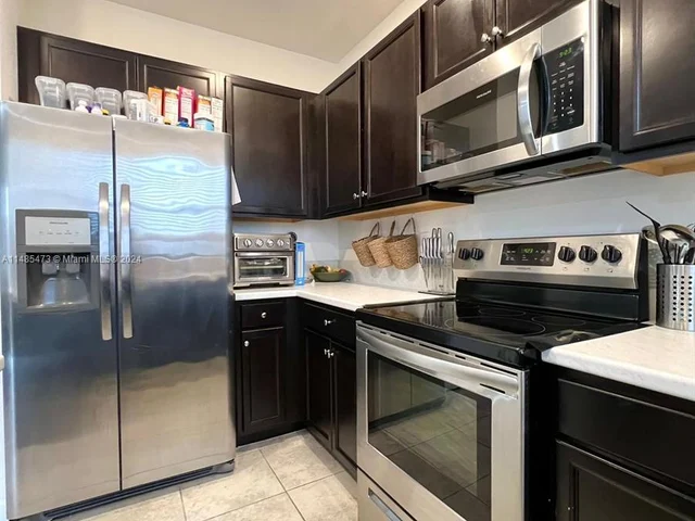 11375 SW 250th Ter, Homestead FL 33032