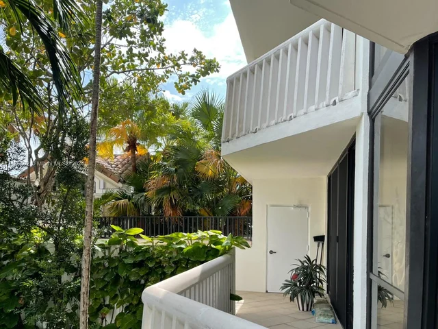 2000 Island BLVD Island Blvd # 305, Aventura FL 33160