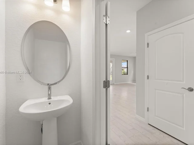 4492 Tacoma Park Dr # 4492, Oakland Park FL 33309